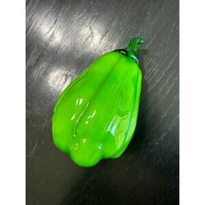 bell pepper Murano Style Vtg Glass Vegetable- green- some wear scratches